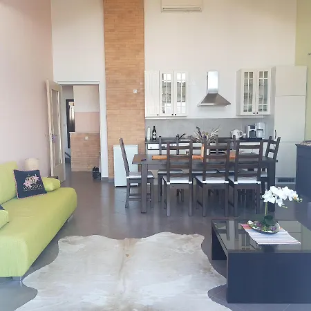 Afrodita Apartman Sutivan