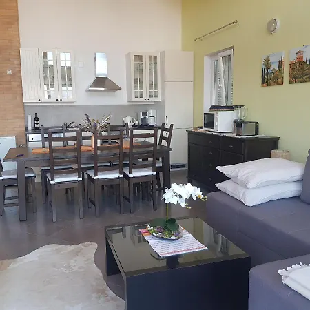 Afrodita Apartment *