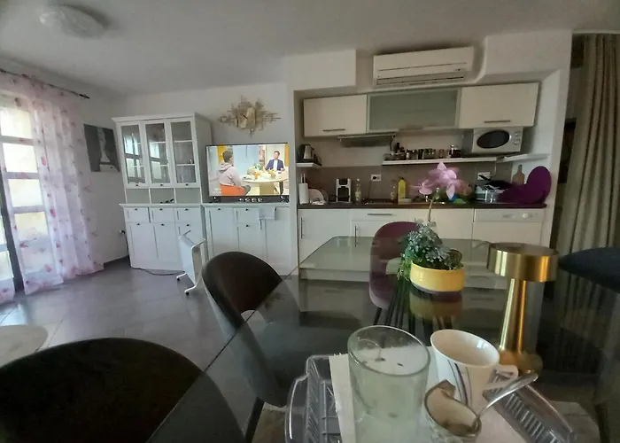 Afrodita Apartamento Sutivan
